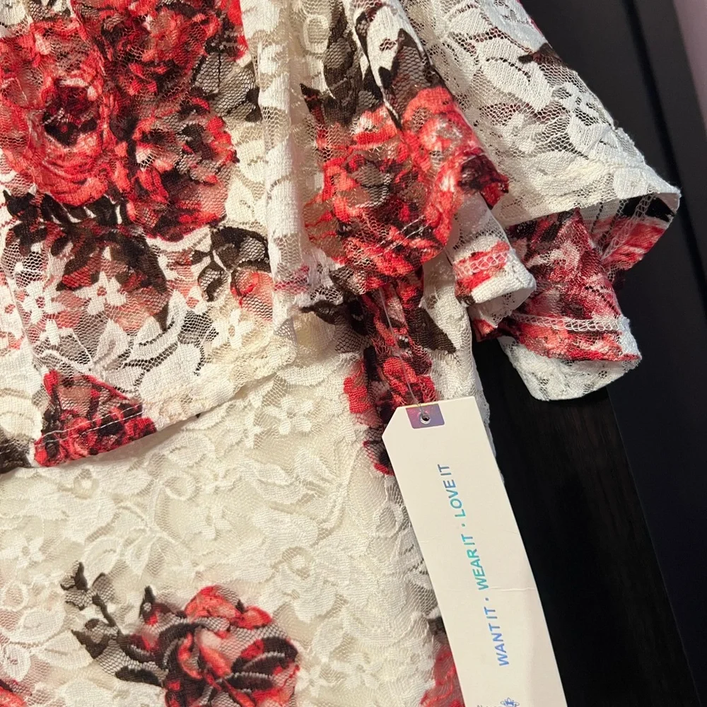 Almost Famous Red and White Floral Lace Midi Dress - Picture 4 of 6